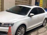 克拉玛依市汽车回收拆解公司&回收旧车，快速上门电话
